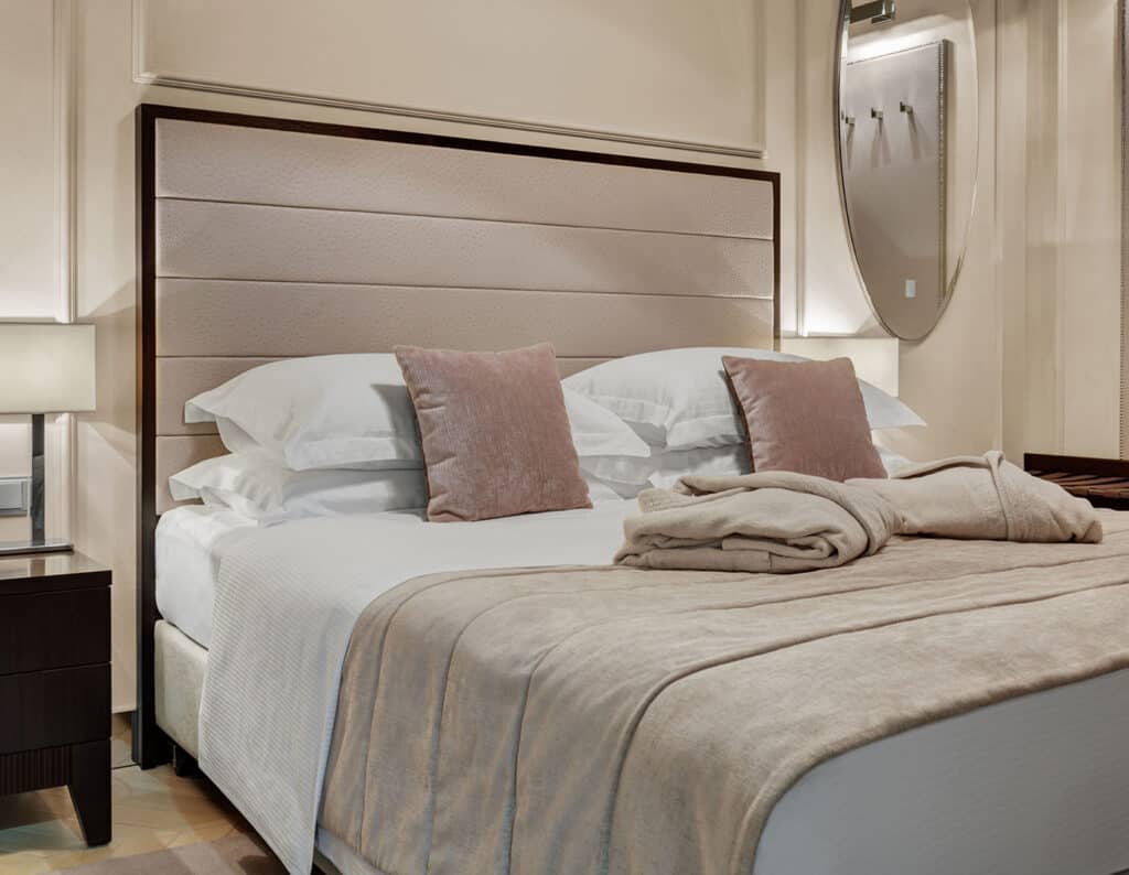 standart item 02 - Standard double room with forest view